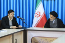 دیدار رئیس و جمعی از اساتید دانشگاه با نماینده معزز ولی فقیه در استان